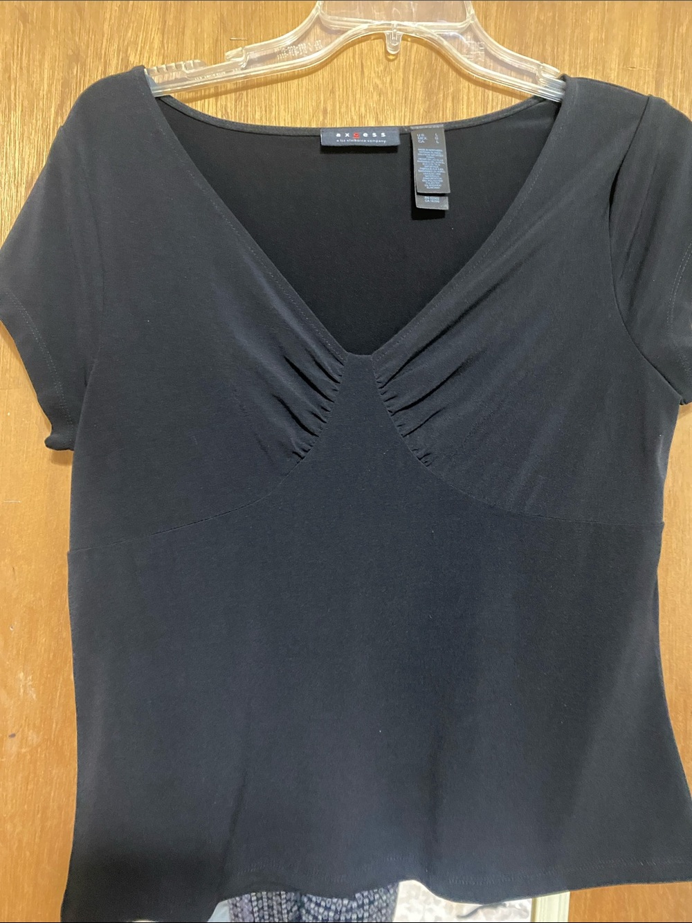 Axcess Black Short Sleeve V-Neck Top